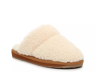 Dsw minnetonka best sale women's slippers