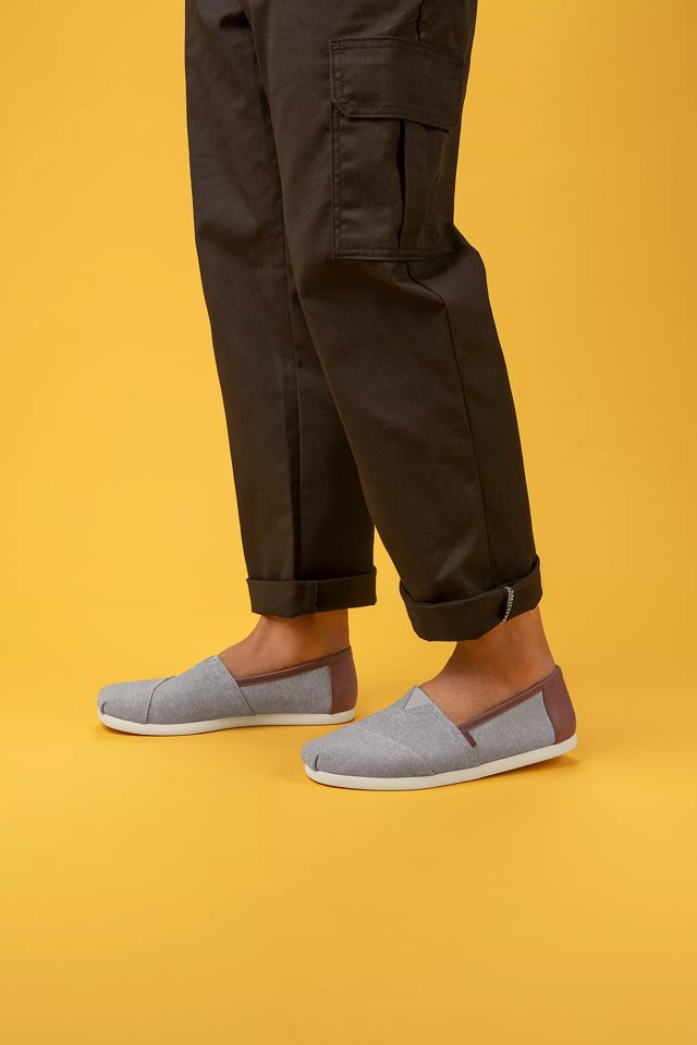 Yellow toms mens shop