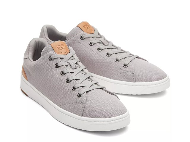 Toms trvl lite store
