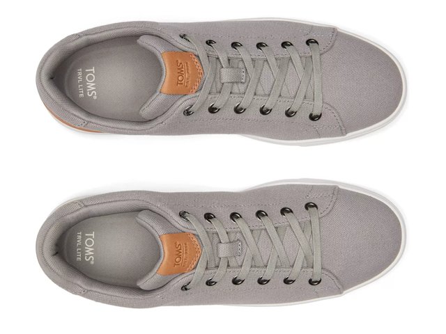 Toms trvl outlet