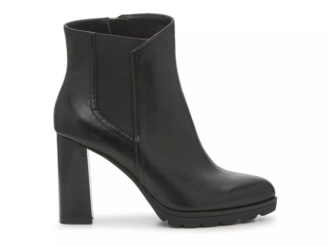 Adrienne vittadini outlet suede boots