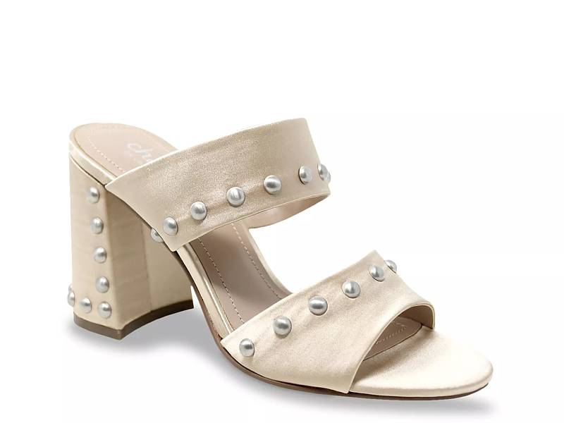 Roaring Sandal