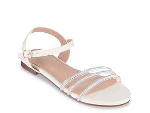 White flat sandals on sale dsw