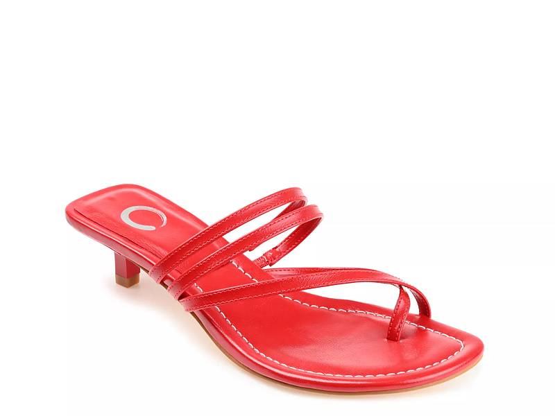 Red sandals 2025 at dsw