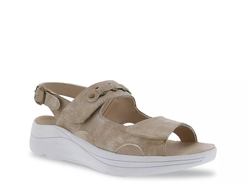 Selina Sandal
