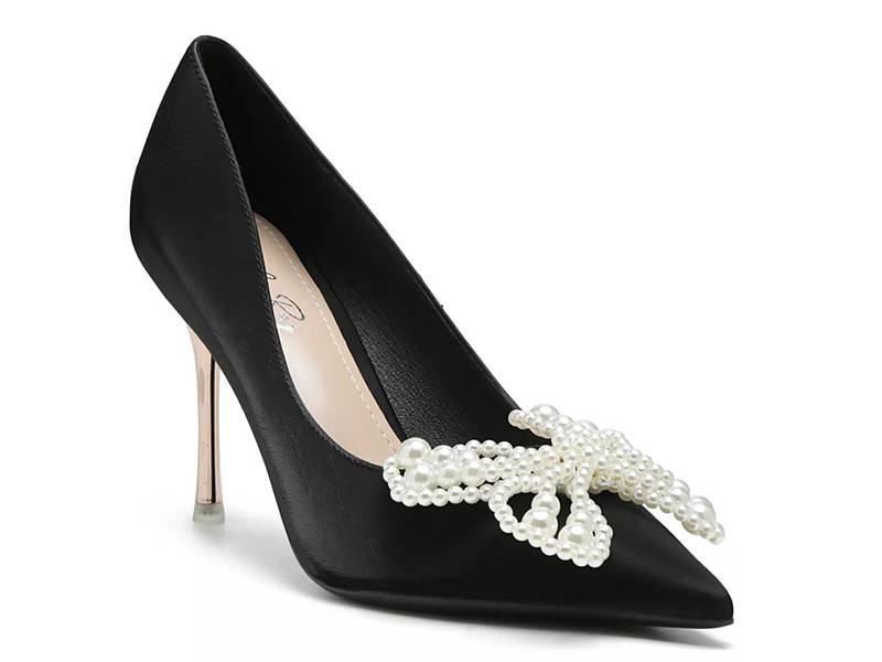 Dsw black deals and white pumps