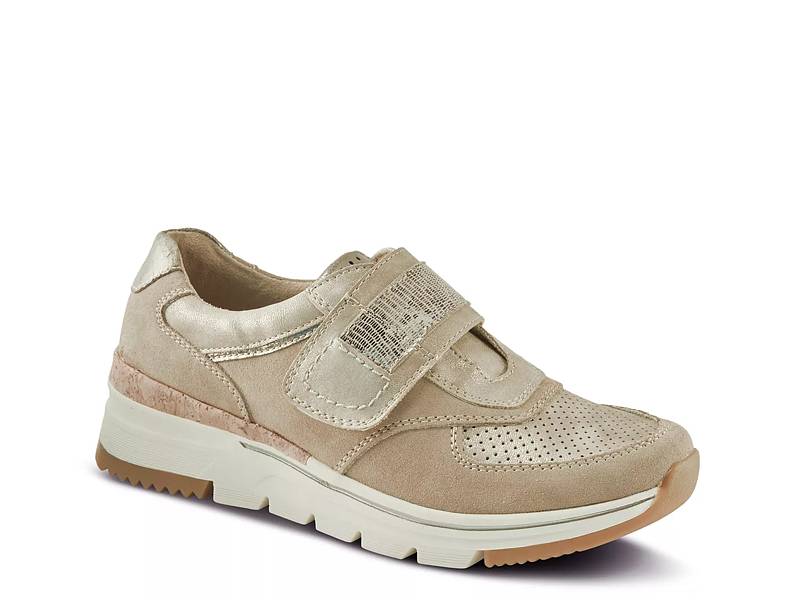 Hellana Sneaker
