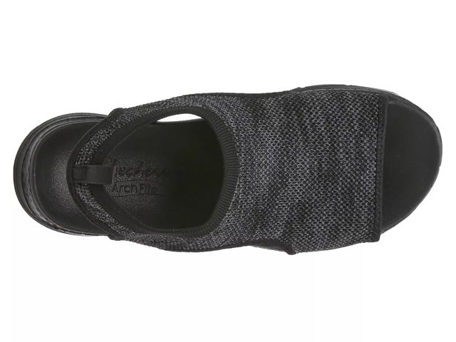 Catch skechers sales