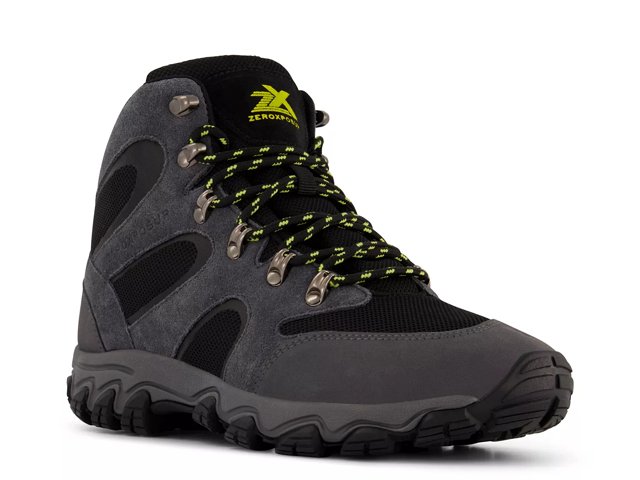 Vented hiking boots clearance