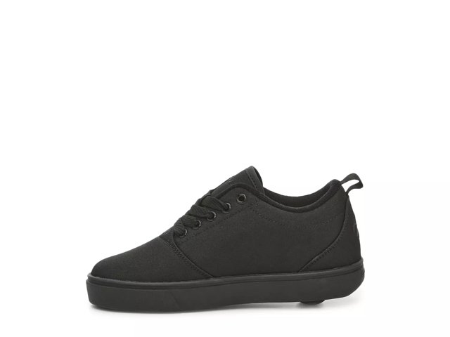 Skate shoes under $20 best sale