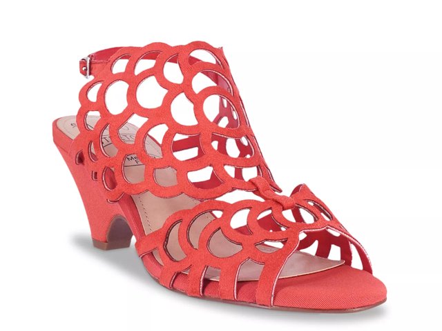 Impo Nadirah Sandal