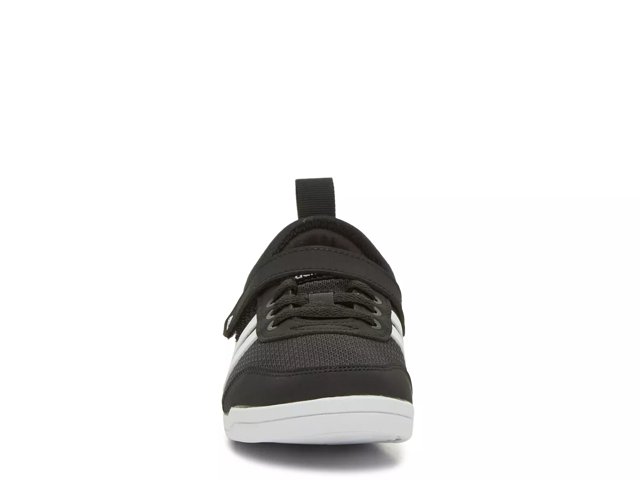 adidas Diona 2.0 Sneaker - Women's