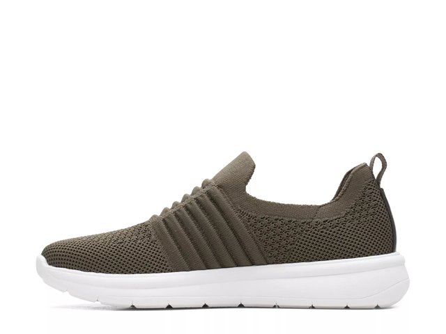 Clarks Cloudsteppers Ezera Walk Slip On Sneaker