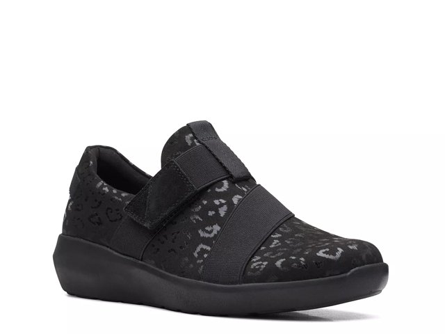 Clarks Kayleigh Charm Slip On Sneaker