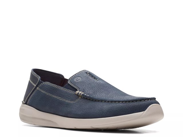 Clarks step move up outlet