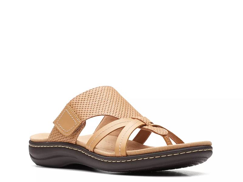 dsw clarks sandals
