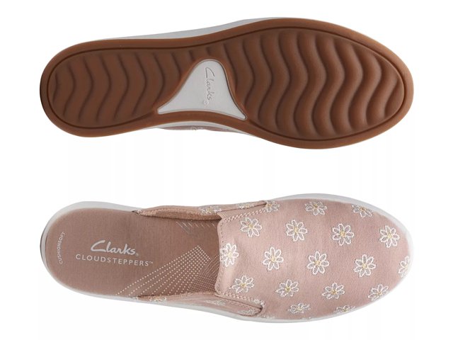 Zappos cloudsteppers deals