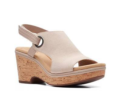 clarks wedge shoe