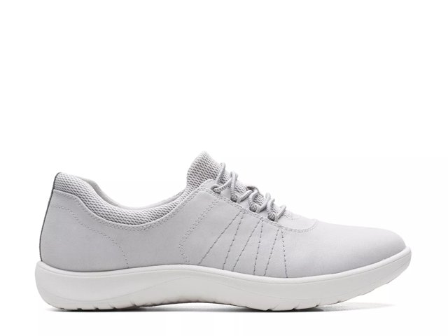 Cloudstepper tennis shoes top