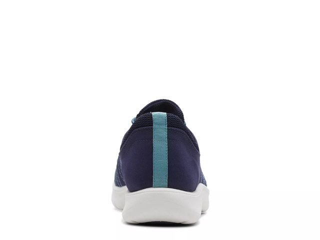 dsw clarks cloudsteppers