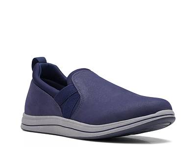 Clarks cloudsteppers slip on on sale shoes