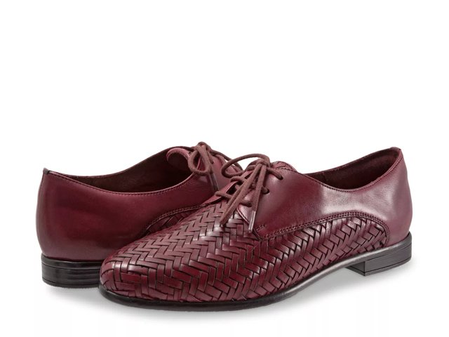 Trotters Lizzie Herringbone Oxford