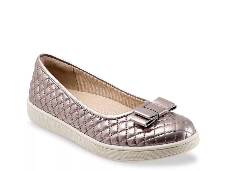 Minnetonka on sale anna flats