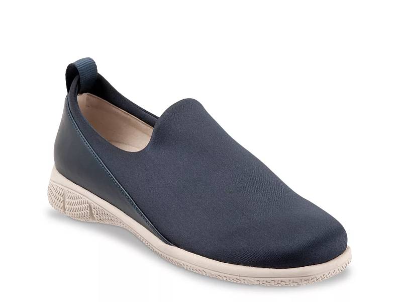 Clarks Layton Petal Slip On Sneaker - Free Shipping | DSW