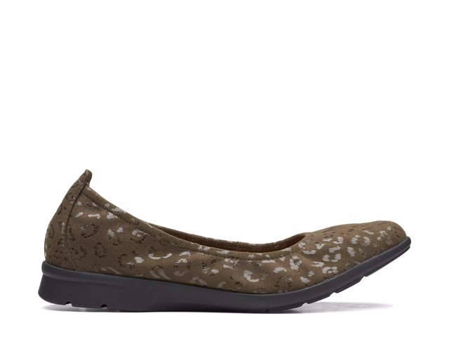 Clarks 2025 flats dsw