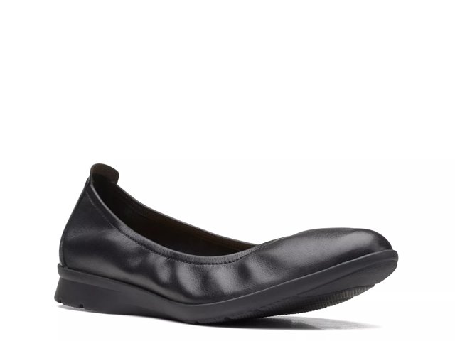 Clarks Jenette Ease Ballet Flat