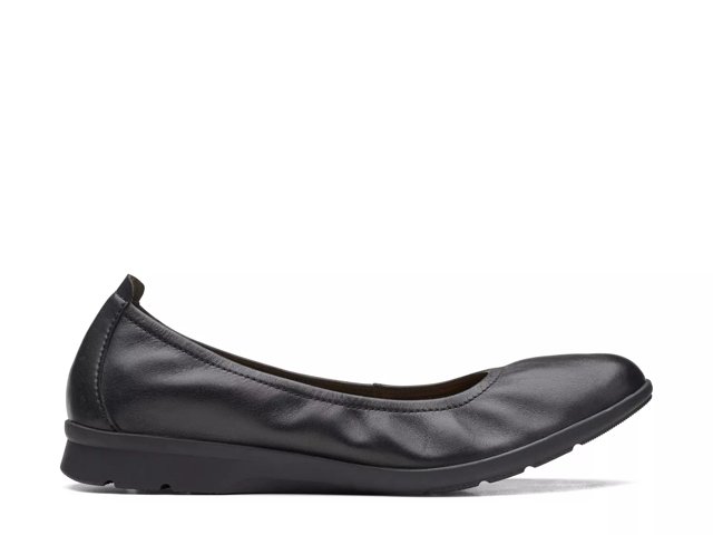 Clarks black ballet flats 2025