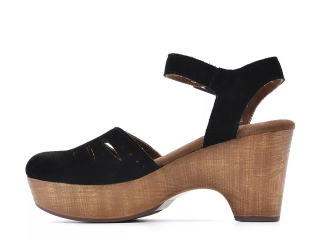 White mountain platform shoes on sale