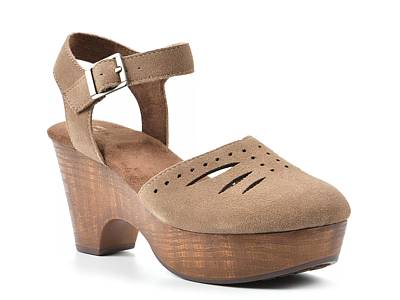 howler sand suede boots