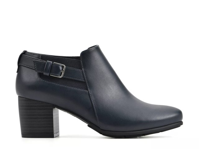 Clarks enfield hotsell coco black leather