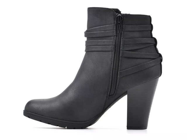 Dsw sales white bootie
