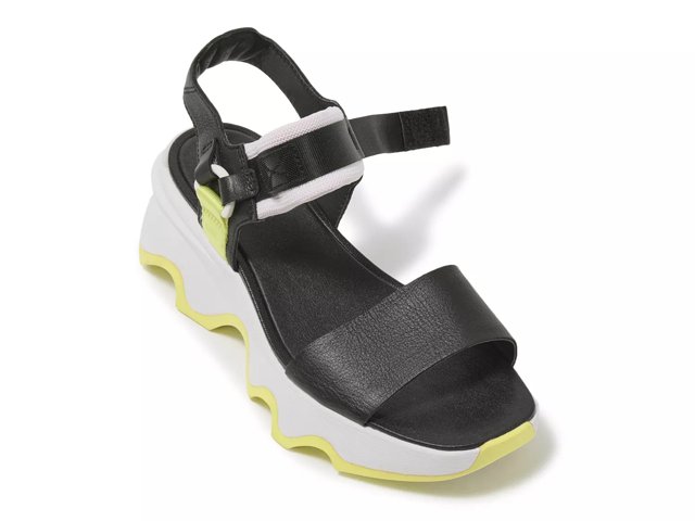 Kinetic wedge sandal 2025