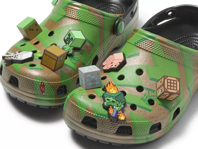 Crocs Minecraft Classic Clog - Women's - Free Shipping | DSW