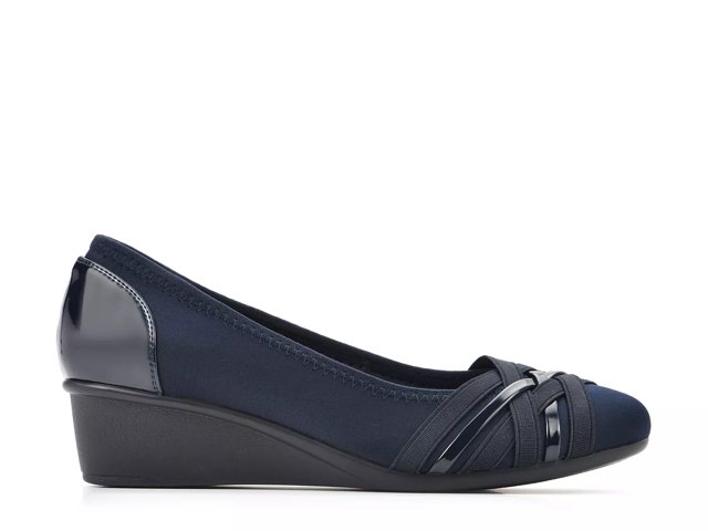 Wide wedge pumps hot sale