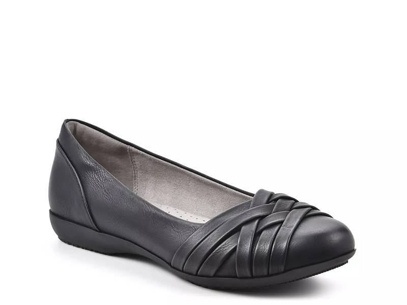 Cliffs by White Mountain Flats You ll Love DSW