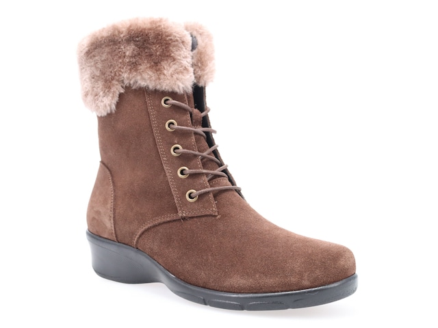 Vintage Winter Boots – Retro Snow, Rain, Cold Shoes Propet Winslow Boot $119.99 AT vintagedancer.com