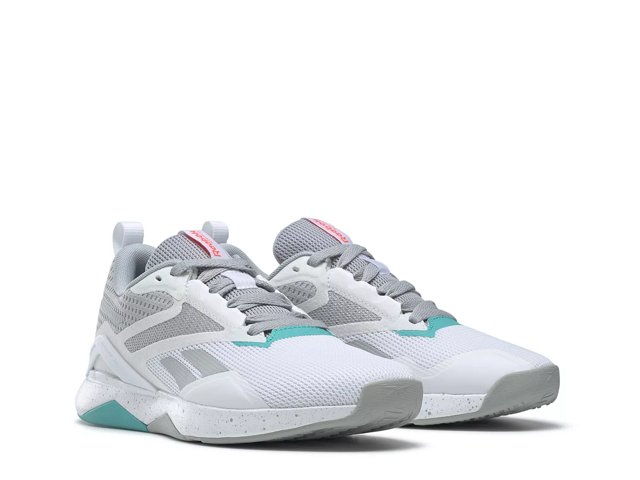 reebok nanoflex v2