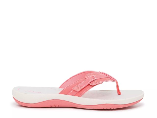 Clarks breeze sky flip hot sale flops