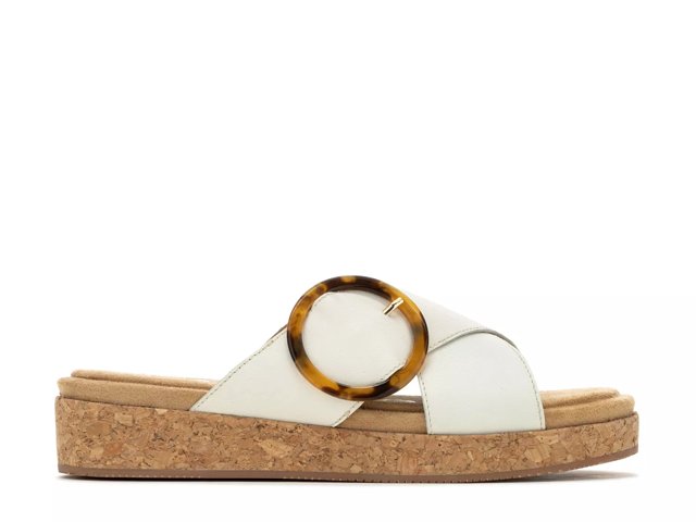 Hush puppies cheap white sandals