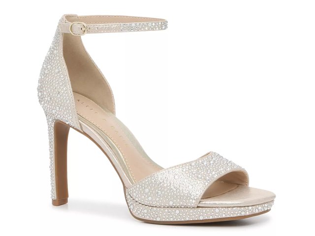 Dsw kelly and katie heels hotsell
