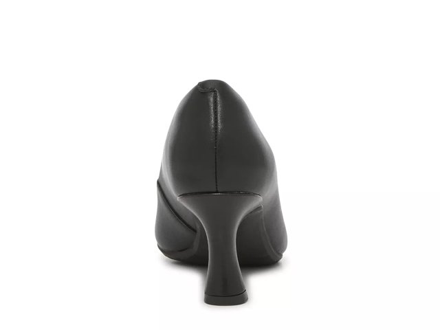 Clarks sales heels dsw