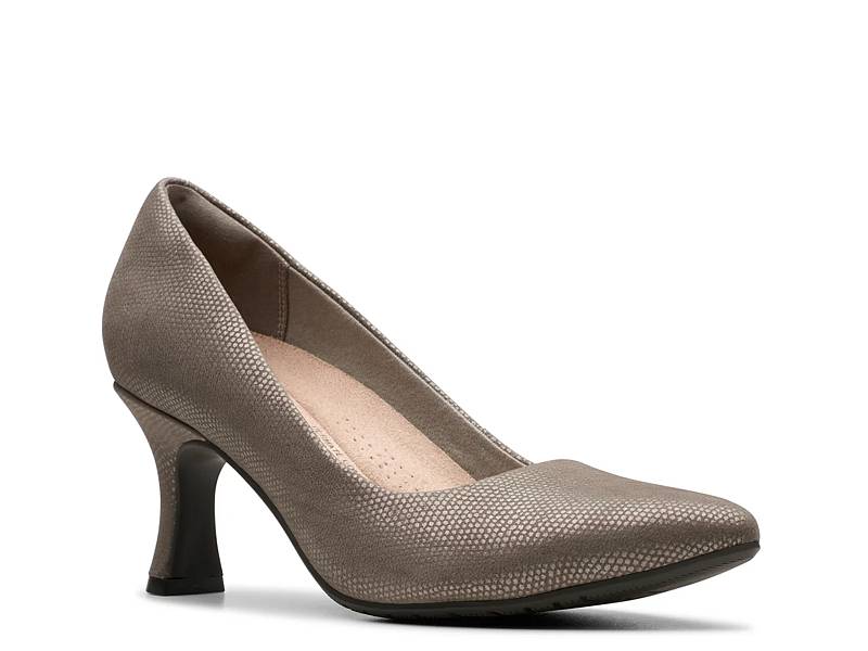 Clarks orders pumps dsw