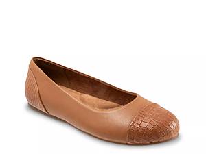 Softwalk best sale sonoma flat