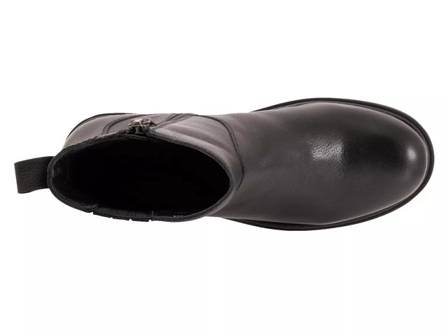 total motion novalie bootie 2