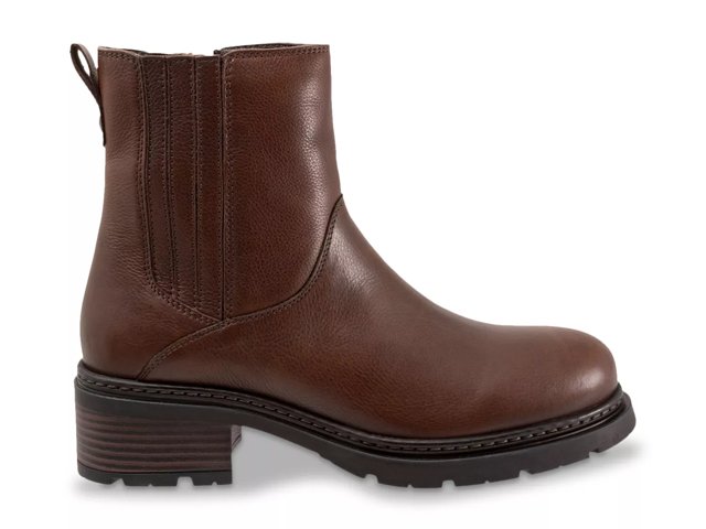 total motion novalie bootie 2