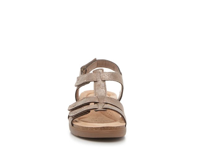 Clarks un haywood sandals deals